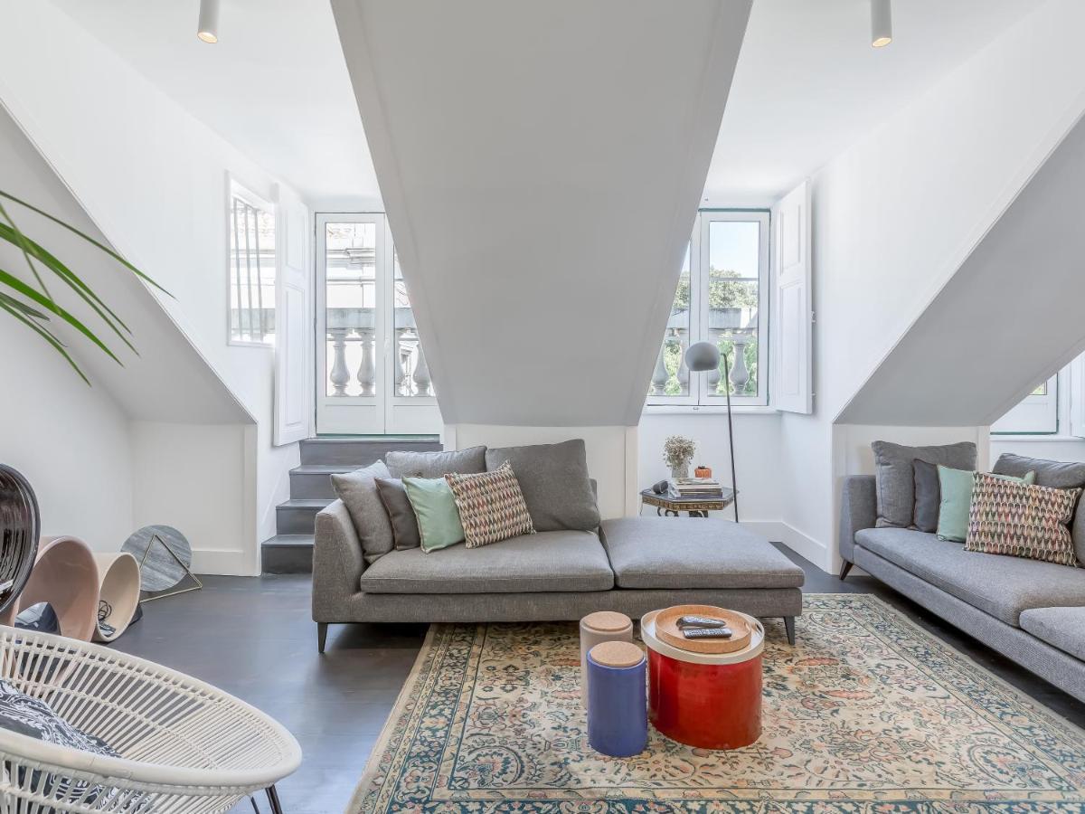Principe Real Charming Garden View Flat At The Heart Of Lisbon Apartment Bagian luar foto