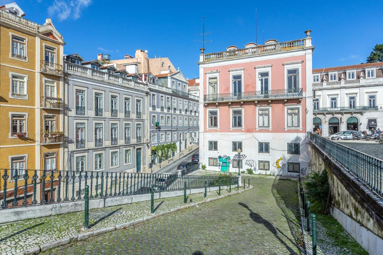 Principe Real Charming Garden View Flat At The Heart Of Lisbon Apartment Bagian luar foto
