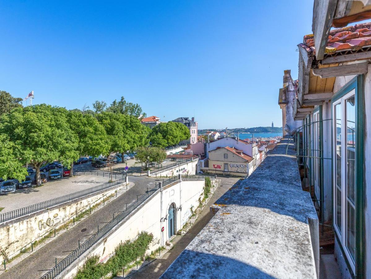 Principe Real Charming Garden View Flat At The Heart Of Lisbon Apartment Bagian luar foto