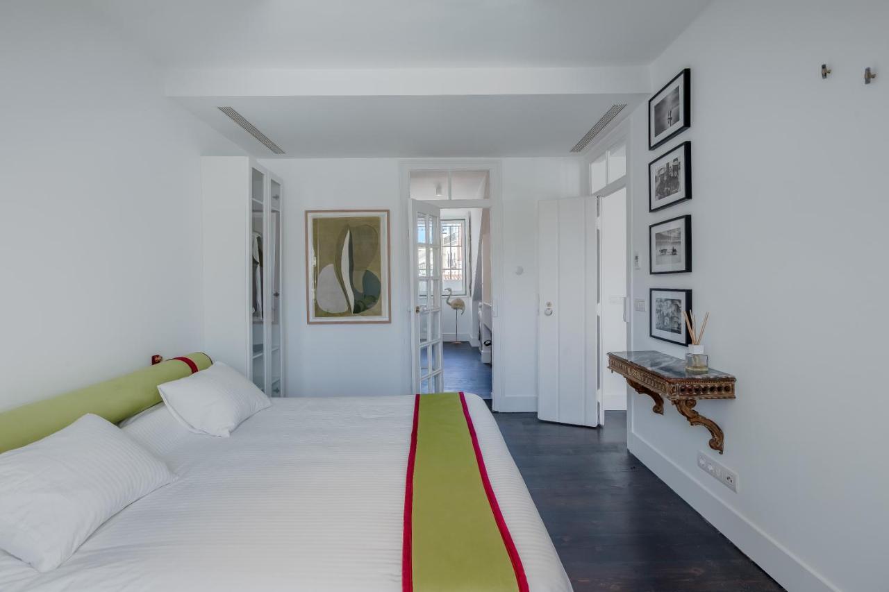 Principe Real Charming Garden View Flat At The Heart Of Lisbon Apartment Bagian luar foto