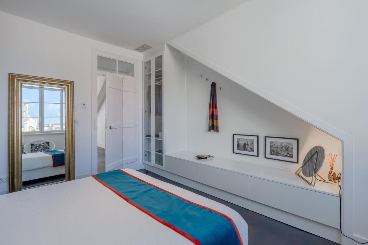 Principe Real Charming Garden View Flat At The Heart Of Lisbon Apartment Bagian luar foto